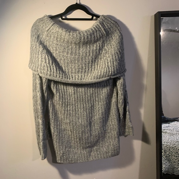 Grey off the shoulder sweater- Love & Liberty - Picture 4 of 7